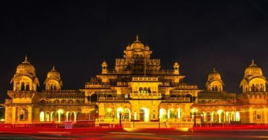 Jaipur0-Albert-Hall0